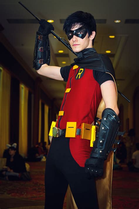 robin cosplay